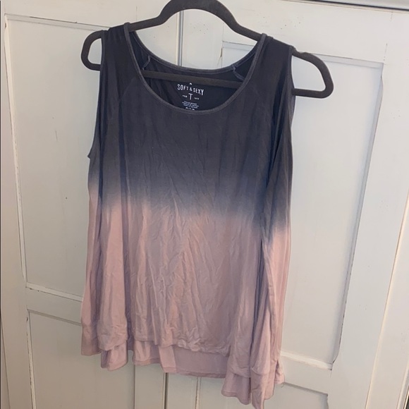 AE long sleeve with holes on shoulders - Picture 1 of 3
